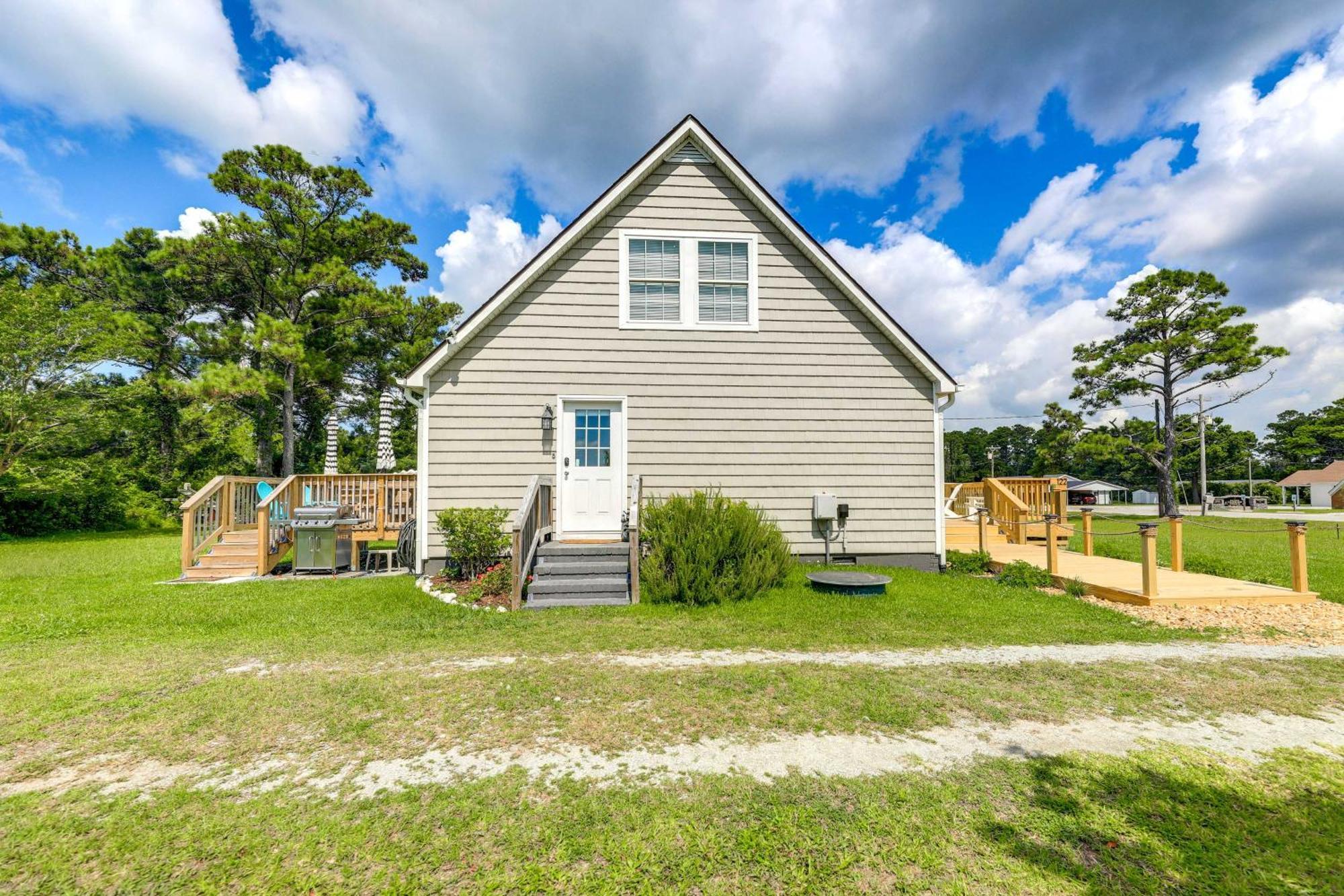 The Willowberry House With Deck And Grill! Harkers Island Екстер'єр фото